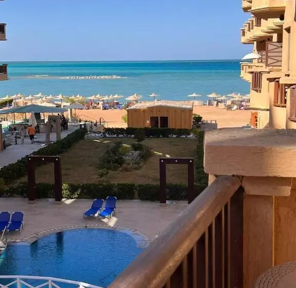 Seafront Apartment G311