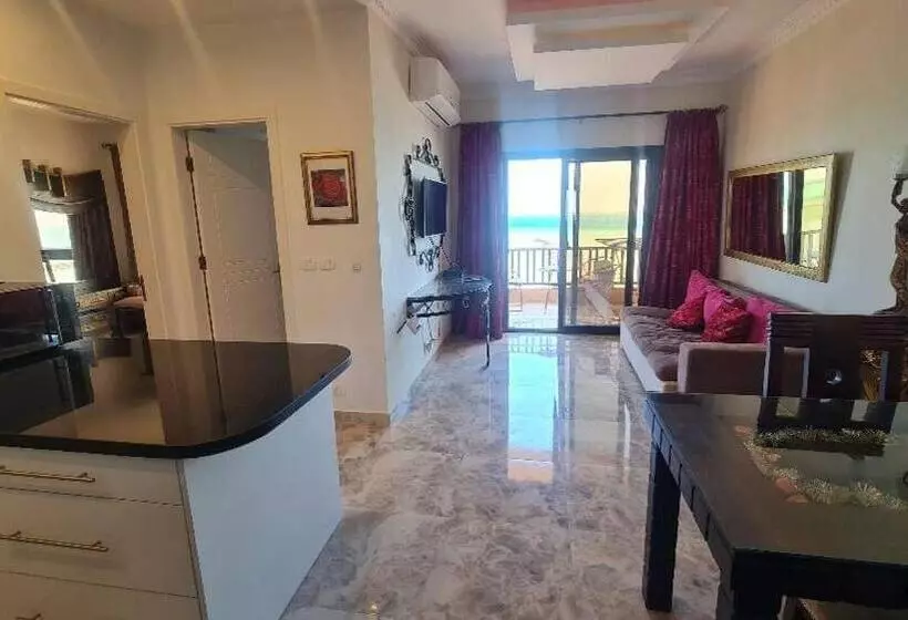 Seafront Apartment G311