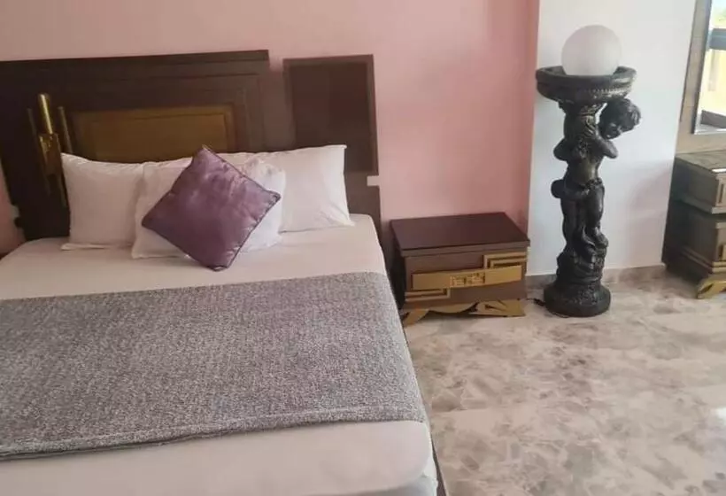 Seafront Apartment G311