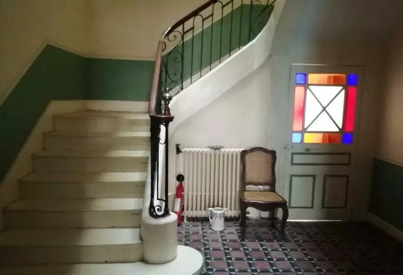 ベッドアンドブレックファースト Maison Alba La Source