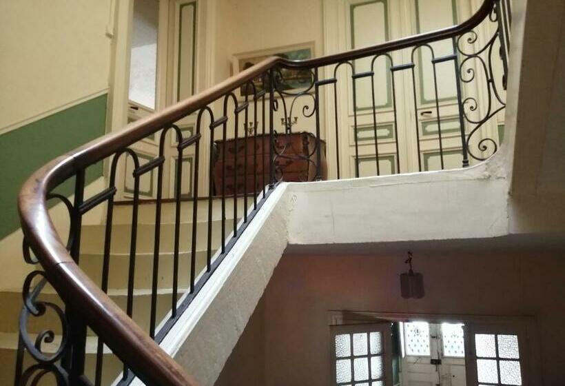 تختخواب و صبحانه Maison Alba La Source