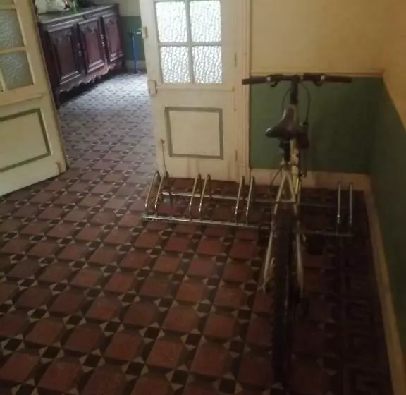 ベッドアンドブレックファースト Maison Alba La Source