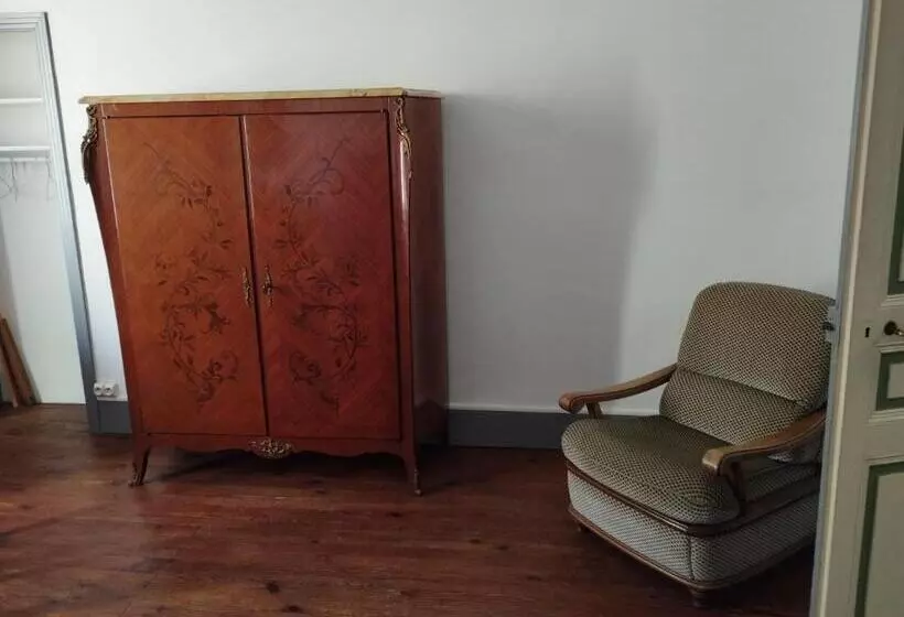 ベッドアンドブレックファースト Maison Alba La Source