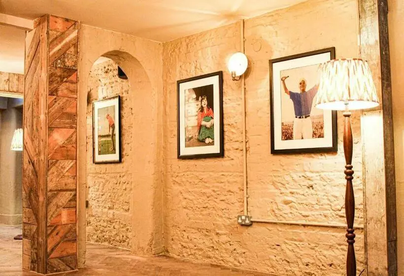 Hotelli Brewhouse And Kitchen