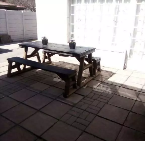 Motelli The Eden Lodge Boksburg