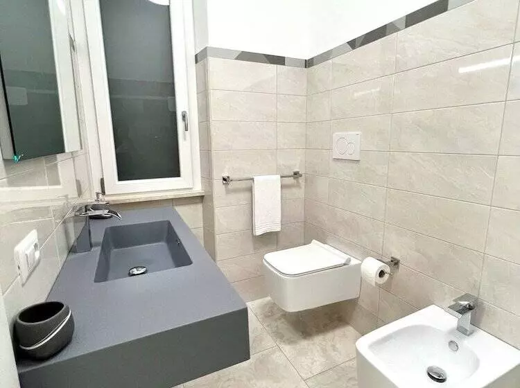 پانسیون Circeo Boutique Rooms
