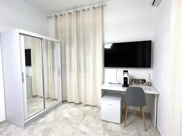 پانسیون Circeo Boutique Rooms