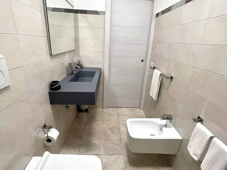 پانسیون Circeo Boutique Rooms