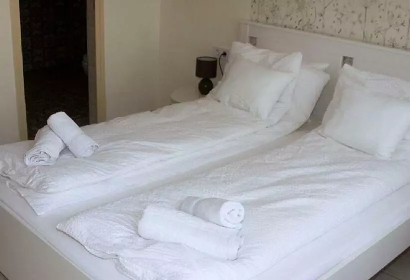 ペンション River Apartment