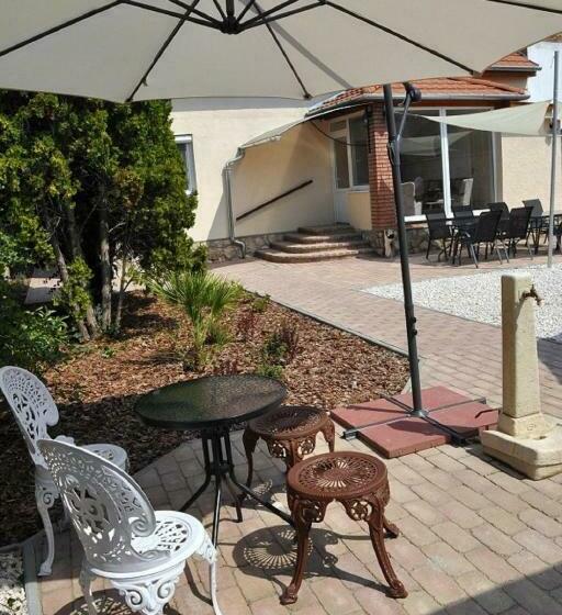 بنسيون River Apartment