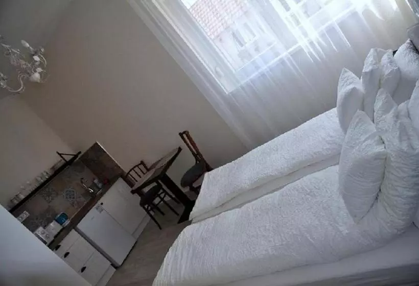 ペンション River Apartment