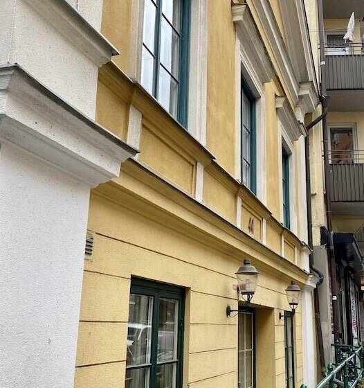 هاستل Lilla Brunn