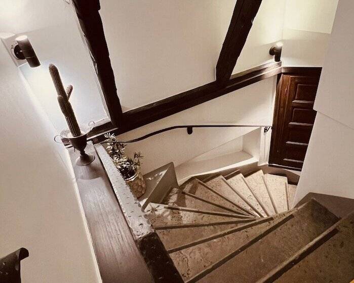 هاستل Lilla Brunn