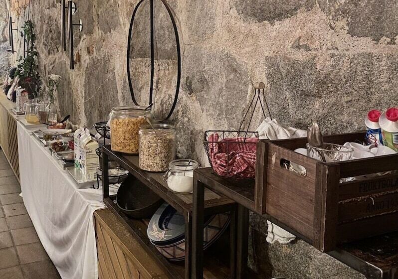 هاستل Lilla Brunn