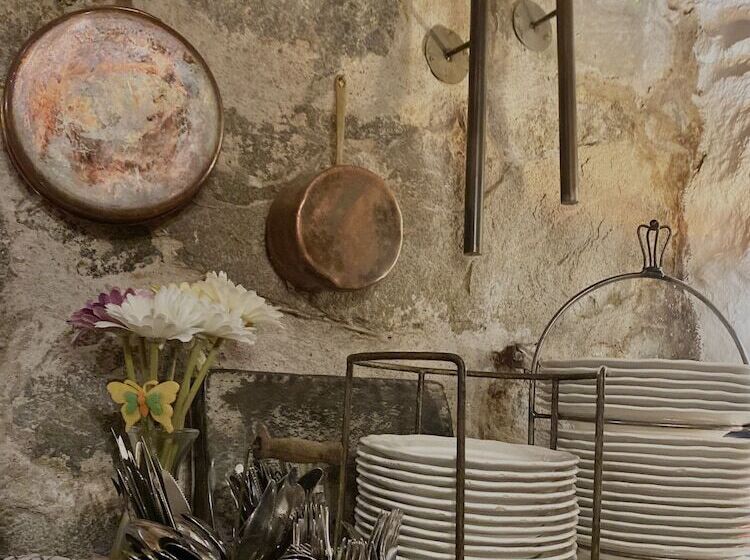 هاستل Lilla Brunn