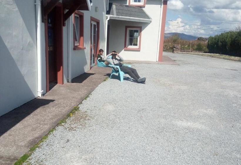 The Skellig Lodge & Hostel
