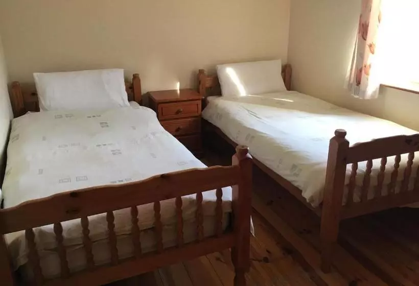 The Skellig Lodge & Hostel