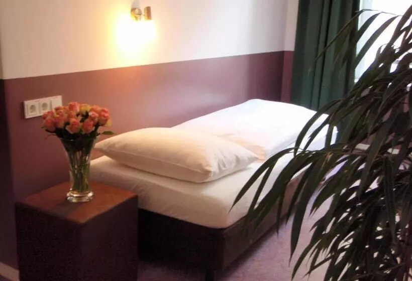 Grand Hostel Berlin Classic