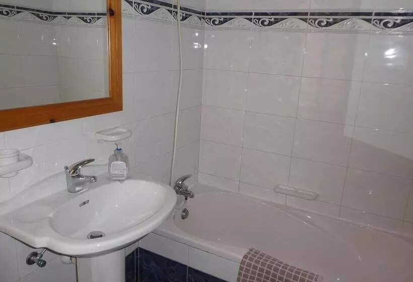 مسافرخانه San Antonio Guesthouse