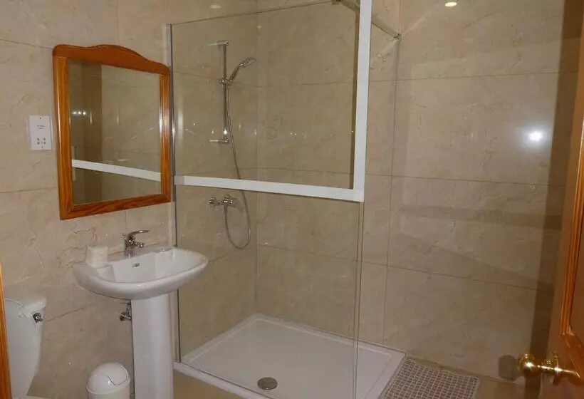 مسافرخانه San Antonio Guesthouse