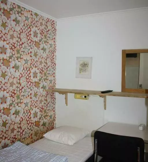 Hostel Bed & Breakfast