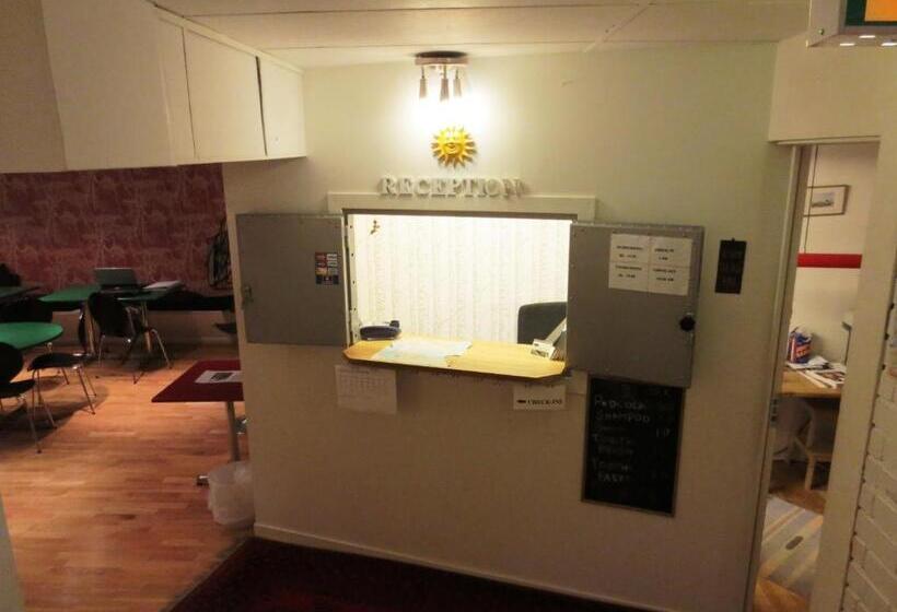 Hostel Bed & Breakfast