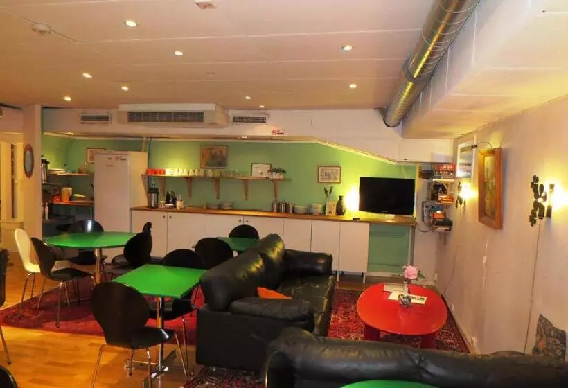 Hostel Bed & Breakfast