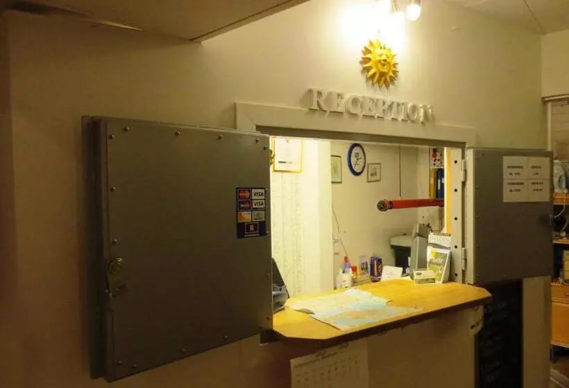 Hostel Bed & Breakfast