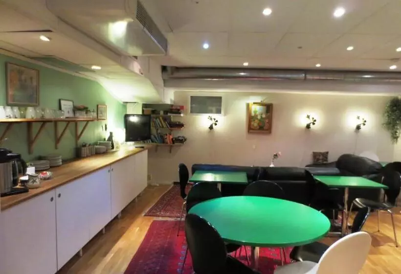 Hostel Bed & Breakfast