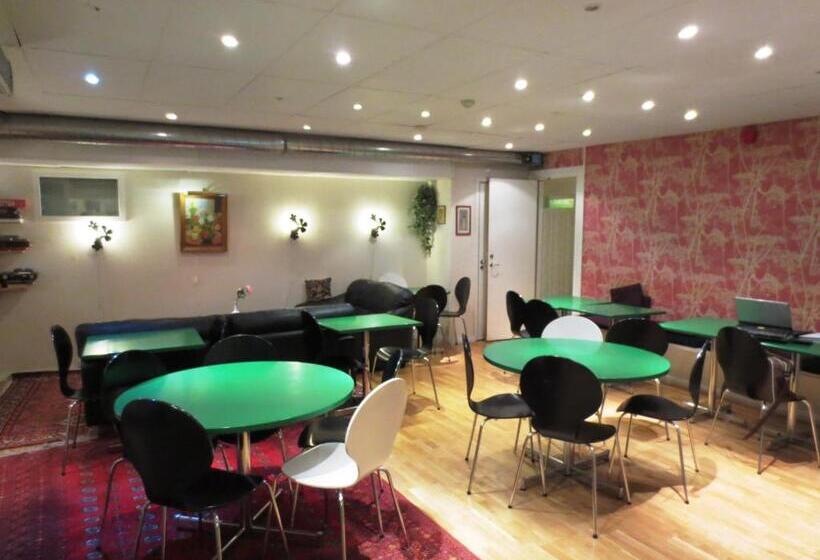 Hostel Bed & Breakfast