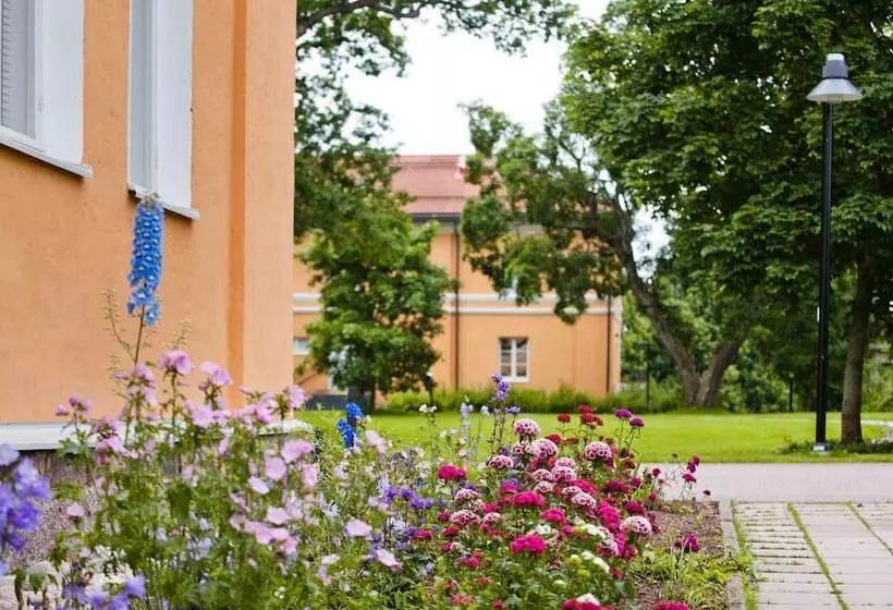 Hotel Hameenkylan Kartano