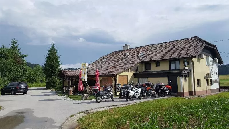 هتل Pri Ancki B&b Ljubljana Suburbs