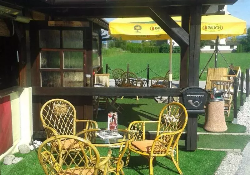 هتل Pri Ancki B&b Ljubljana Suburbs