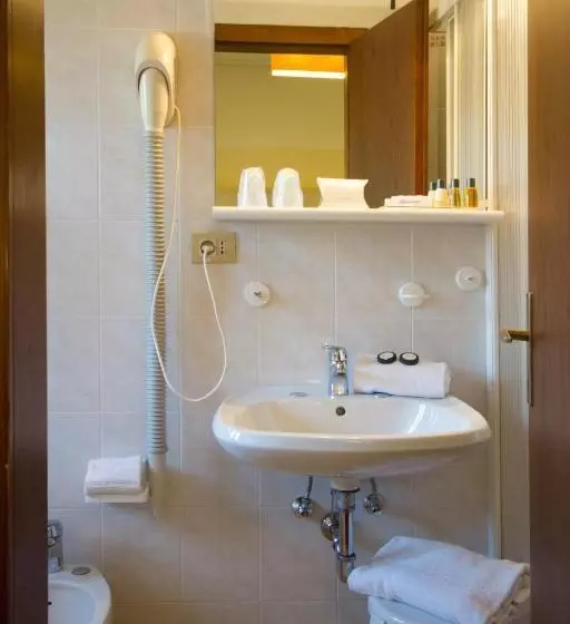 Отель Sant Ilario