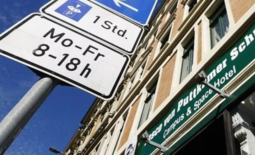 Space Hotel Im Campus Der Jvp Schule