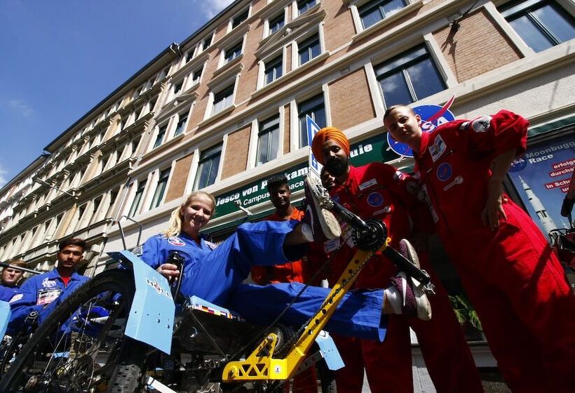 Space Hotel Im Campus Der Jvp Schule