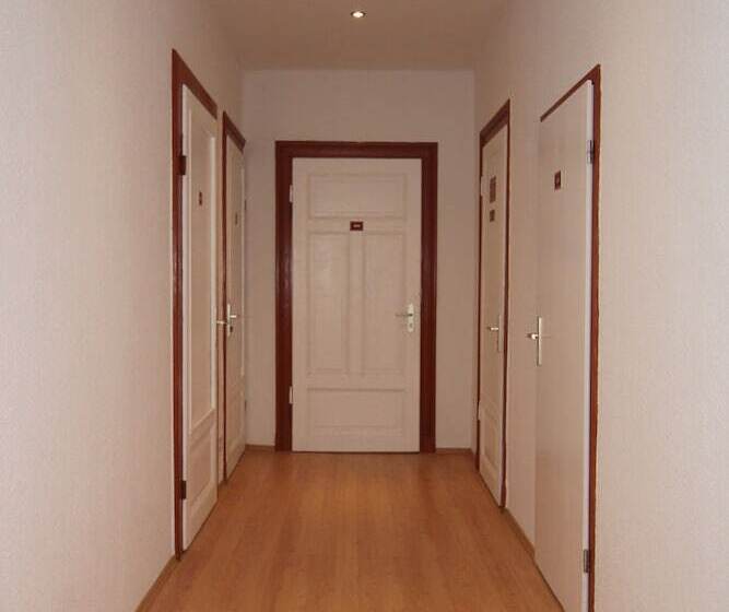 Space Hotel Im Campus Der Jvp Schule