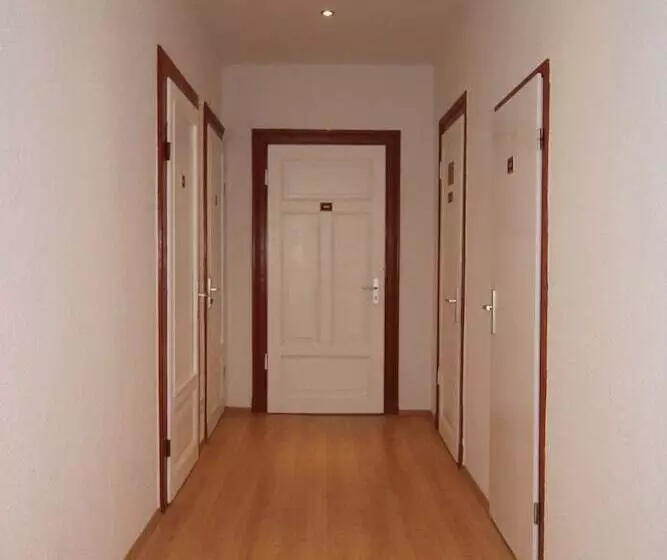 Space Hotel Im Campus Der Jvp Schule