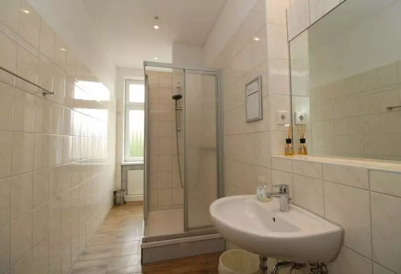 Space Hotel Im Campus Der Jvp Schule