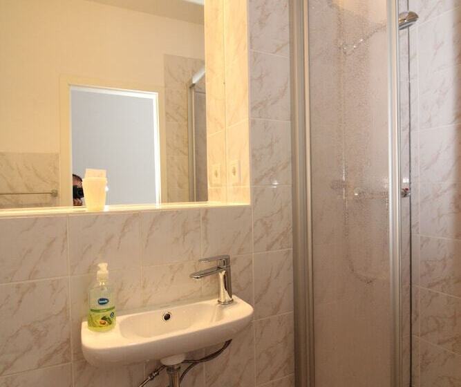 Space Hotel Im Campus Der Jvp Schule