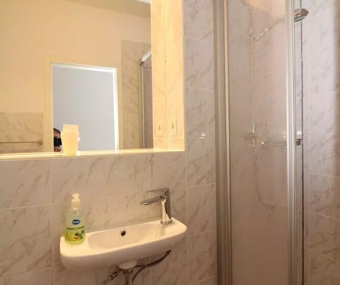 Space Hotel Im Campus Der Jvp Schule