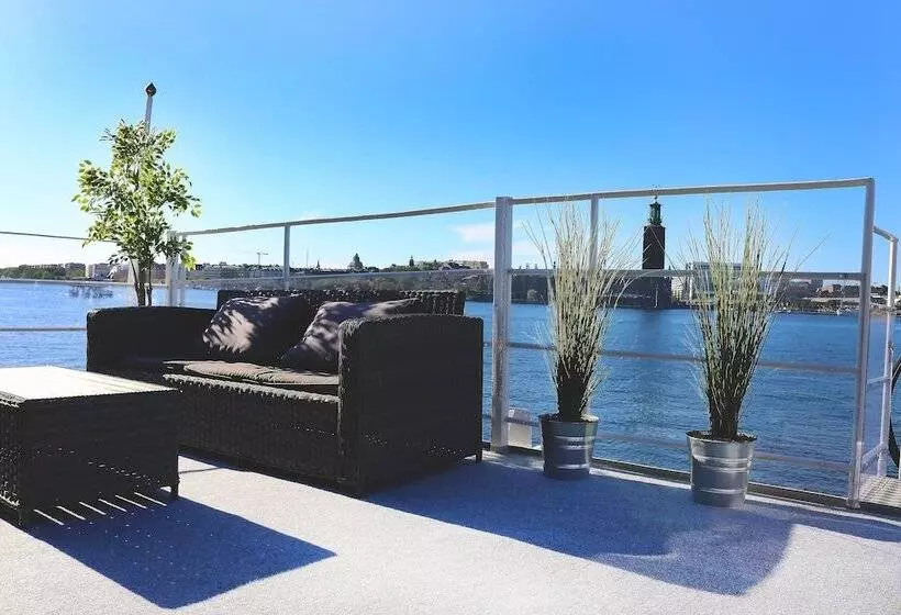 Rygerfjord Hotel & Hostel