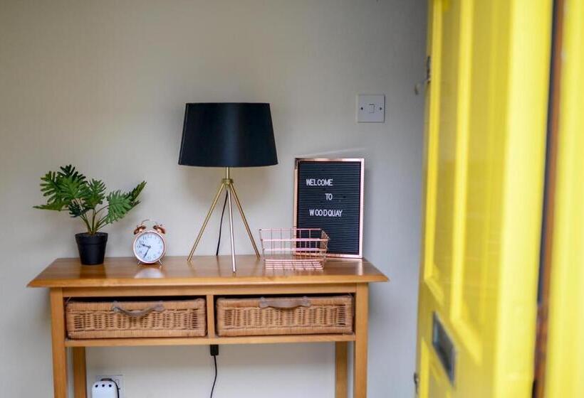 酒店 The Woodquay Hostel