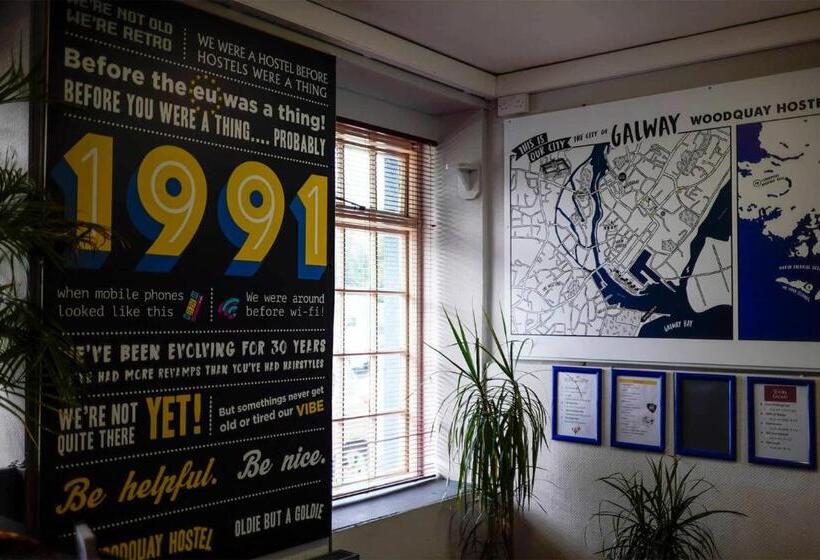 酒店 The Woodquay Hostel