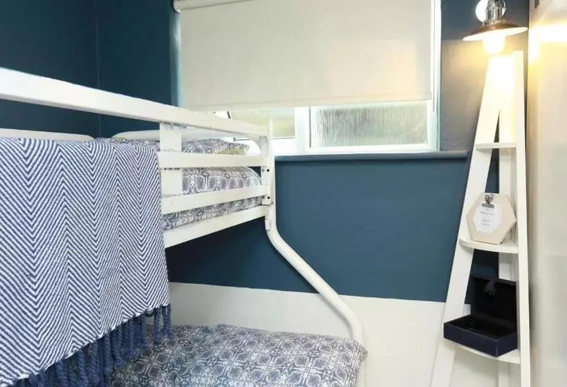 호텔 The Woodquay Hostel