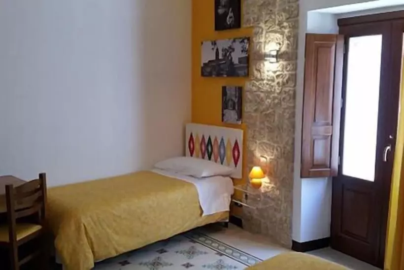 Residence Erice Pietre Antiche