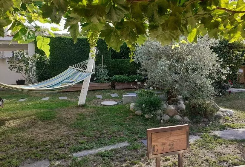 Aamiaismajoitus (B&B) Chez Jeanfi