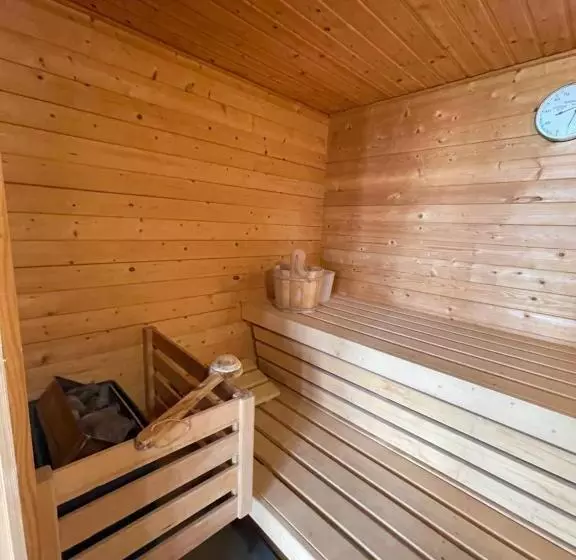 Hotelli Rügenschmiede Vis A Vis Hiddensee