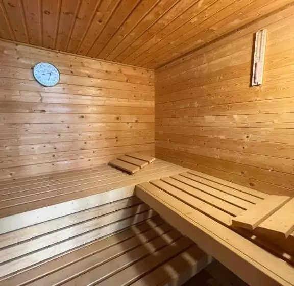 Hotelli Rügenschmiede Vis A Vis Hiddensee