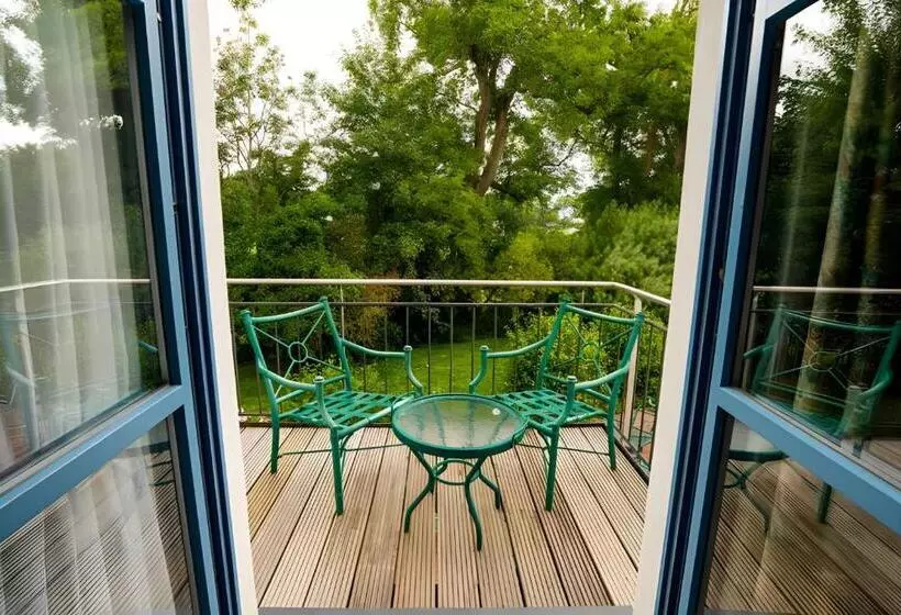 Hotelli Rügenschmiede Vis A Vis Hiddensee